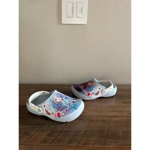 Disney Frozen Blue Girl Crocs Size 1